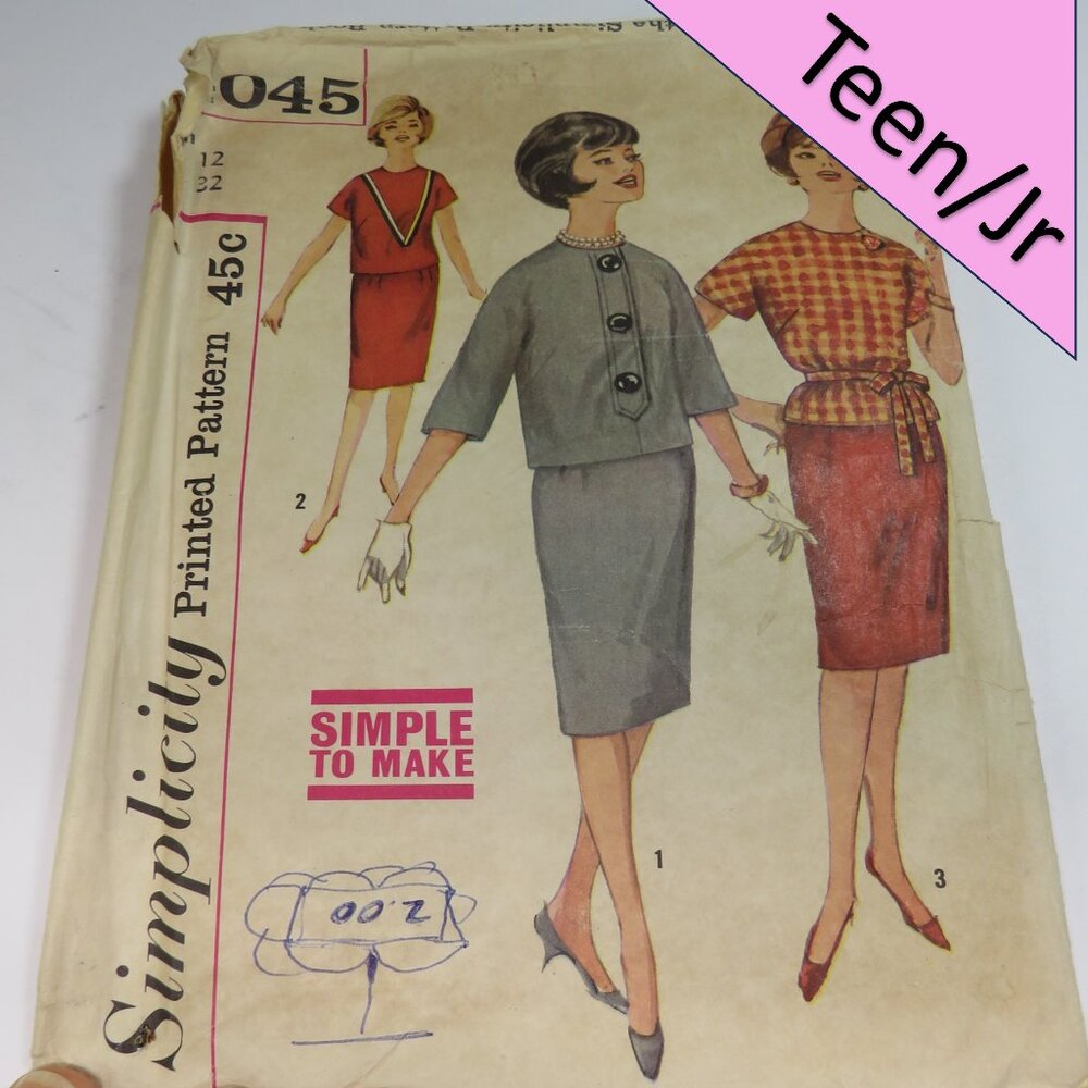 Simplicity 4045 skirt w soft pleats, kimono top, elbow length sleeve Size 12